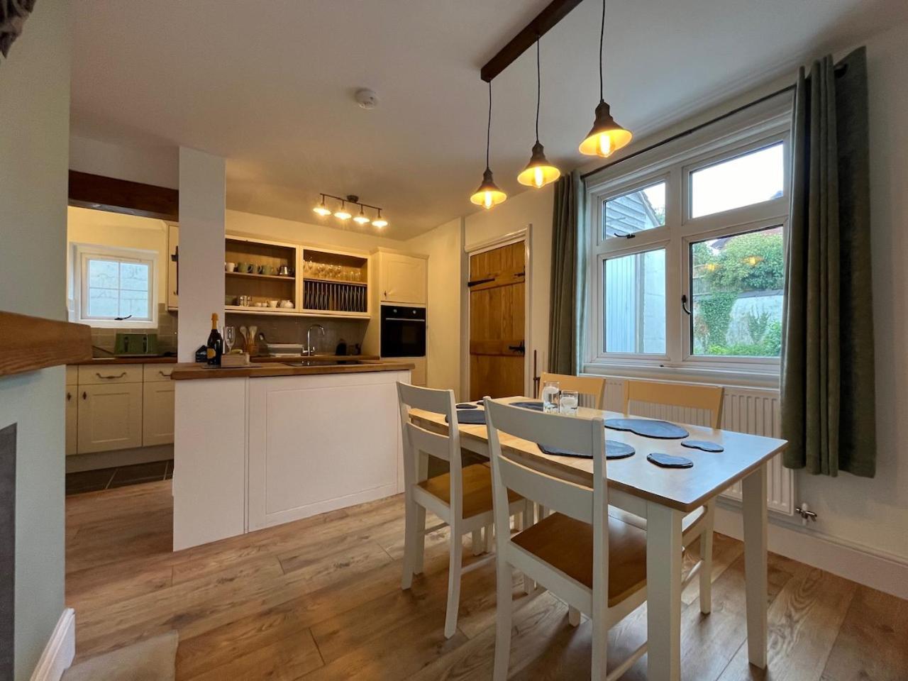 One Jubilee Cottages Shugborough Екстериор снимка